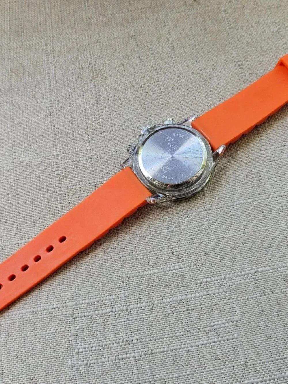 Peck & Peck Wristwatch Crystals Accent Bezel Analog Quartz Fashion Unisex Watch